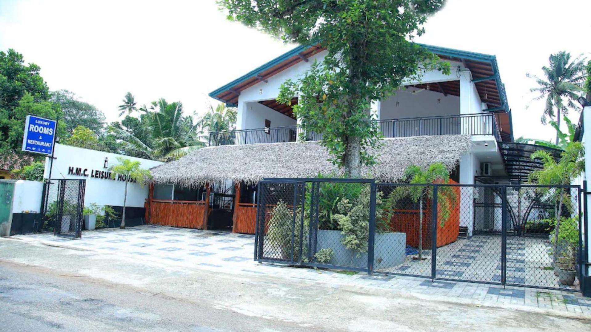 Hmc Lesiure House Dondra Hotel Exterior photo